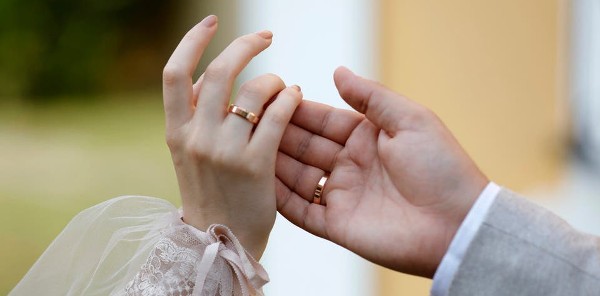 حلم الزواج للعزباء في المنام