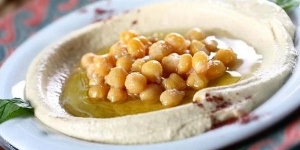 عمل الحمص بالطحينة