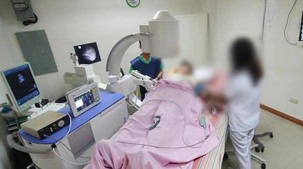 تفتيت الحصى بالمنظار