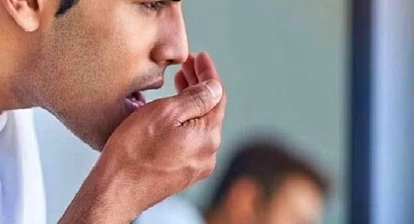 أسباب مرارة الفم