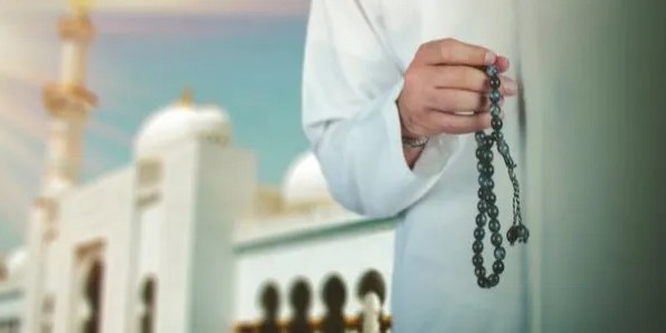 الصفات التي يتحلى بها المسلم