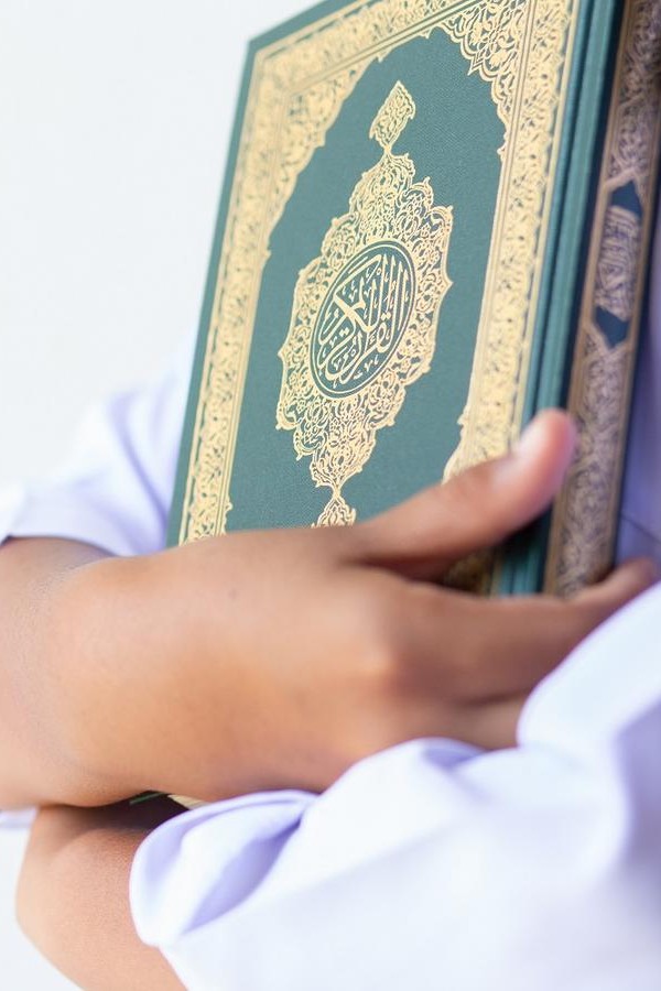 الصفات التي يتحلى بها المسلم