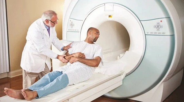 أضرار الأشعة النوية على المحيطين بالمريض